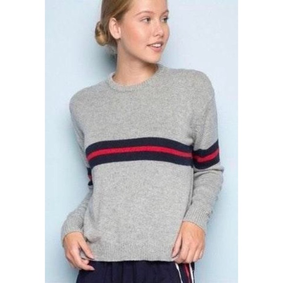 Brandy Melville Sweaters - Brandy Melville BERNADETTE SWEATER